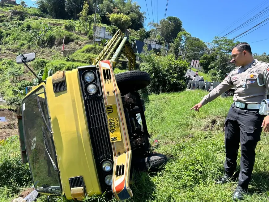 Truk Hino Terjun ke Jurang di Jalur Batu–Karangploso, Diduga Gagal Menanjak