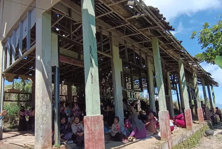 Potret Pendidikan di Bondowoso, Antara Dinding Runtuh dan Mimpi yang Utuh di SD Banyuwulu 4