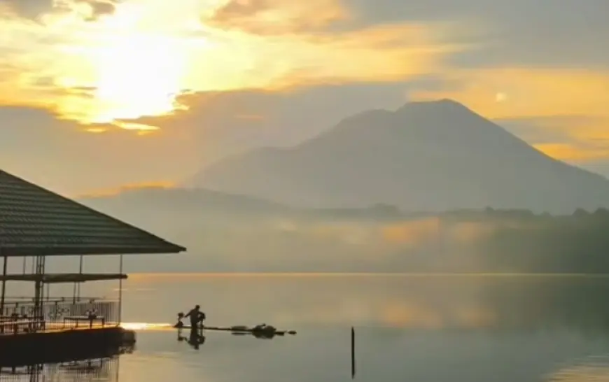 Liburan Akhir Pekan ke Ranu Klakah Lumajang, Danau Tenang di Kaki Gunung Lemongan