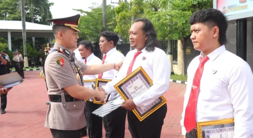 Ungkap Cepat Kasus Pengeroyokan, Sembilan Personel Satreskrim Polres Nganjuk Diganjar Penghargaan