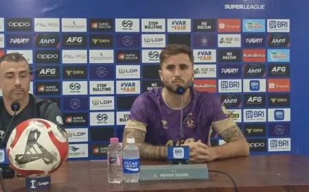Persik Vs Arema: Marcos Reina Instruksikan Macan Putih All Out di Stadion Gejos Gresik
