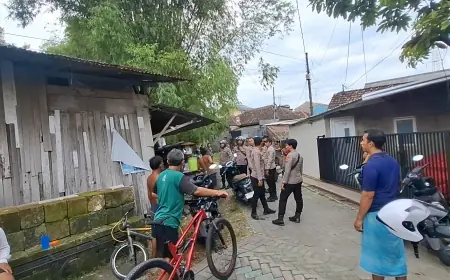 Suara Ledakan Misterius Kejutkan Petugas di Tengah Laga Persik vs Arema di Gresik