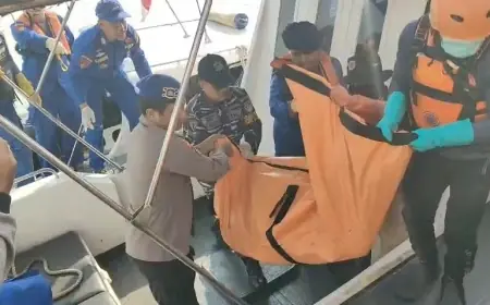 Tim SAR Temukan Seluruh Korban Tenggelamnya Perahu Besi Tua di Gresik