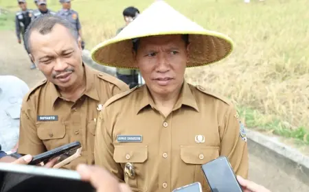 Hadiri Panen Raya Padi di Sumbergempol, Plt Bupati Tulungagung Siapkan Langkah Mitigasi Hadapi El Nino