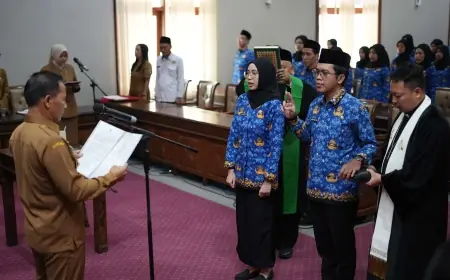 Lantik 74 Pejabat Fungsional, Plt Bupati Tulungagung Tekankan Profesionalitas ASN