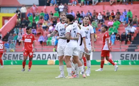 Libas Semen Padang 0-3, Modal Berharga Persik Kediri Sosong Laga Kontra Persebaya
