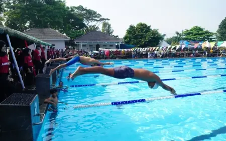 Ratusan Atlet dari Berbagai Kalangan Ramaikan Kejuaraan Renang Divif 2 Kostrad