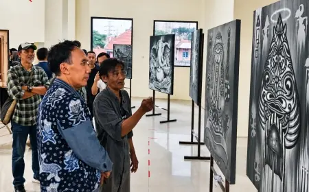Singgah di Gresik, Gerakan Seni Hitam Putih Ilustrasi Idiom Hadirkan Contemplation Art