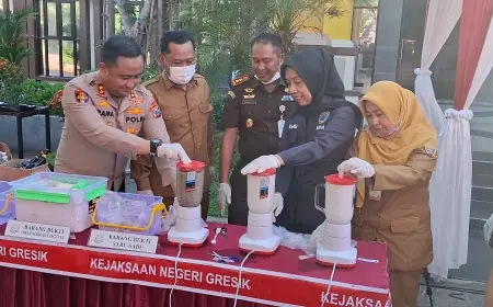 Kejari Gresik Musnahkan Ratusan Barang Bukti Tindak Pidana Inkrah, Didominasi Narkoba Senilai Rp3 Miliar