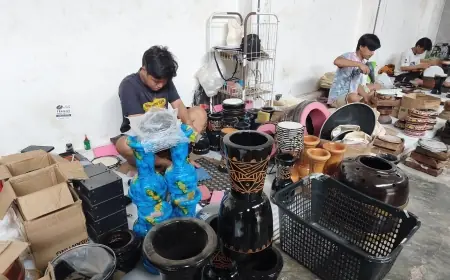 Meski Rupiah Melemah, Perajin Kendang Jimbe Blitar Tetap Pertahankan Pasar Ekspor