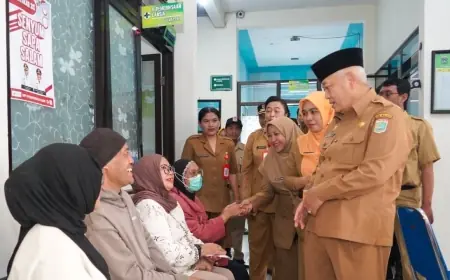 Kunjungi Puskesmas Dau dan Pujon, Bupati Malang Tekankan Sikap Pelayanan Nakes