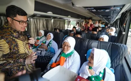 Kisah Haru dan Unik di Balik Keberangkatan Jemaah Haji Kediri