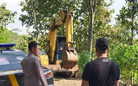 Polisi Dalami Kasus Eskavator Ilegal yang Masuk Hutan Perhutani Jombang