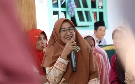 Hangatnya Kebersamaan DWP UIN KHAS Jember Berbagi Berkah Iduladha dengan Warga Sekitar