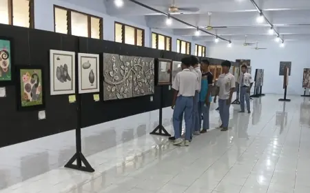 Ketika Ratusan Kanvas Perupa Kediri Raya Kuasai Kampus Pawyatan Daha