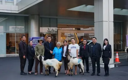 Melayani dengan Hati, Atria Hotel Malang Berbagi Hewan Kurban di Momen Iduladha