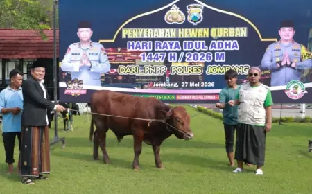 Polres Jombang Salurkan 12 Ekor Sapi dan 27 Ekor Kambing untuk Masyarakat