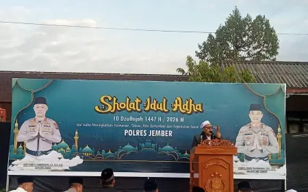 Jadi Khatib Salat Iduladha di Polres Jember, Rektor UIN KHAS Sampaikan Pesan Mendalam