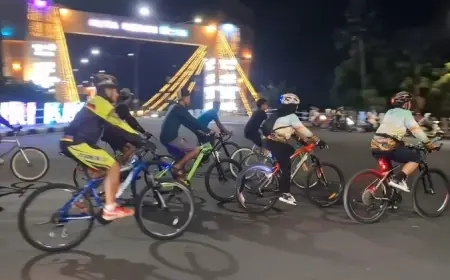Night Ride Sambil Jelajah Wisata Kota Kediri dalam Kayuh Malam Kota Cerita