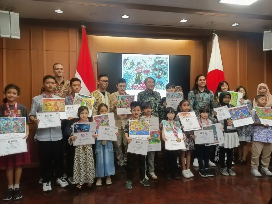Lotus Art Courses & Konjen Jepang Satukan Cerita Rakyat Dua Negara dalam Lomba Menggambar