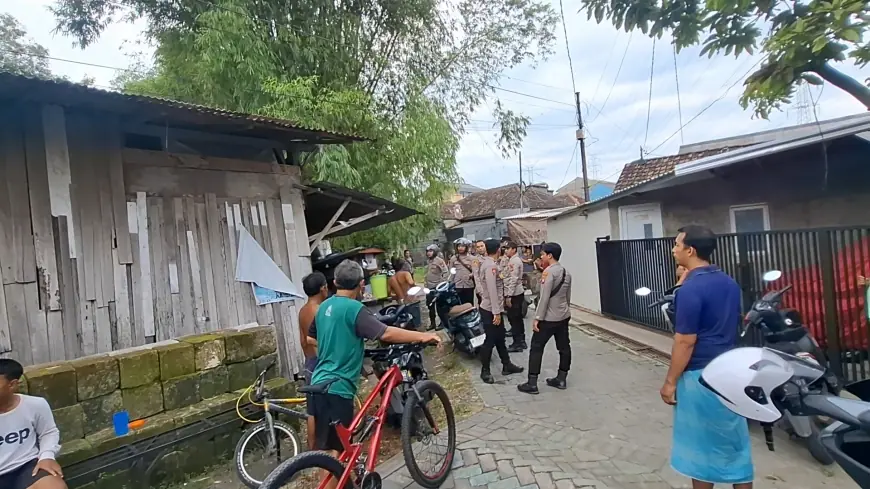 Suara Ledakan Misterius Kejutkan Petugas di Tengah Laga Persik vs Arema di Gresik