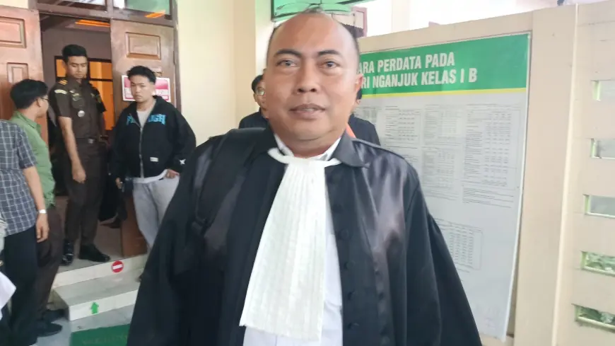 Persidangan Dugaan Penggelapan di Nganjuk: Tim Hukum Terdakwa Sebut Dakwaan JPU Cacat