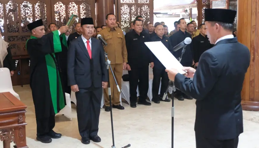 Plt Bupati Tulungagung Lantik Tri Hariadi Jadi Pj Sekda Tulungagung