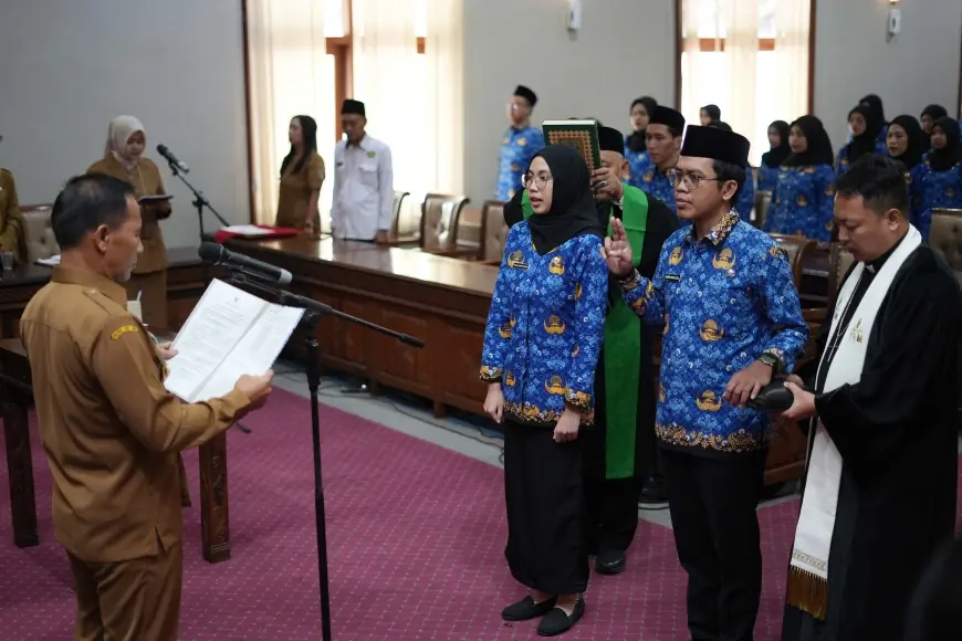 Lantik 74 Pejabat Fungsional, Plt Bupati Tulungagung Tekankan Profesionalitas ASN