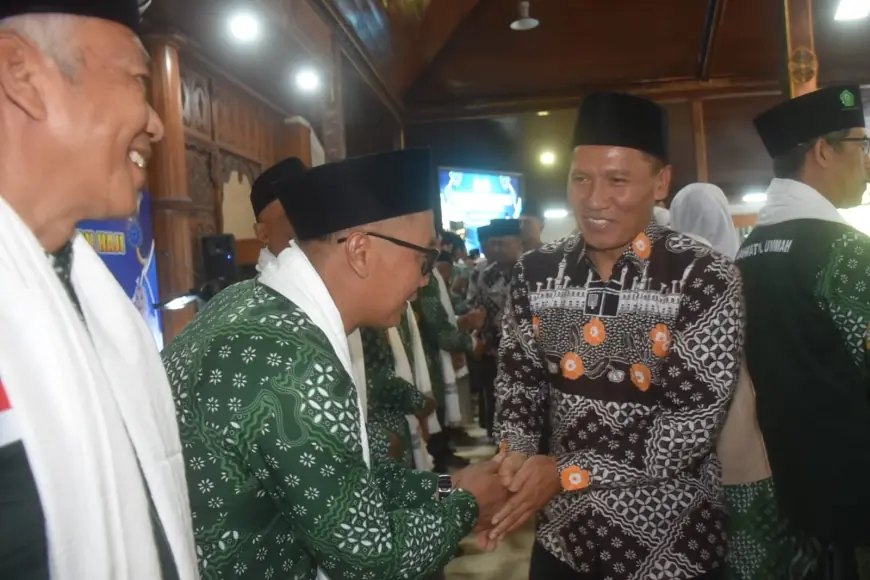 Seribuan Calon Jemaah Haji Asal Tulungagung Dilepas Plt Bupati, Total Jemaah Masih Dinamis