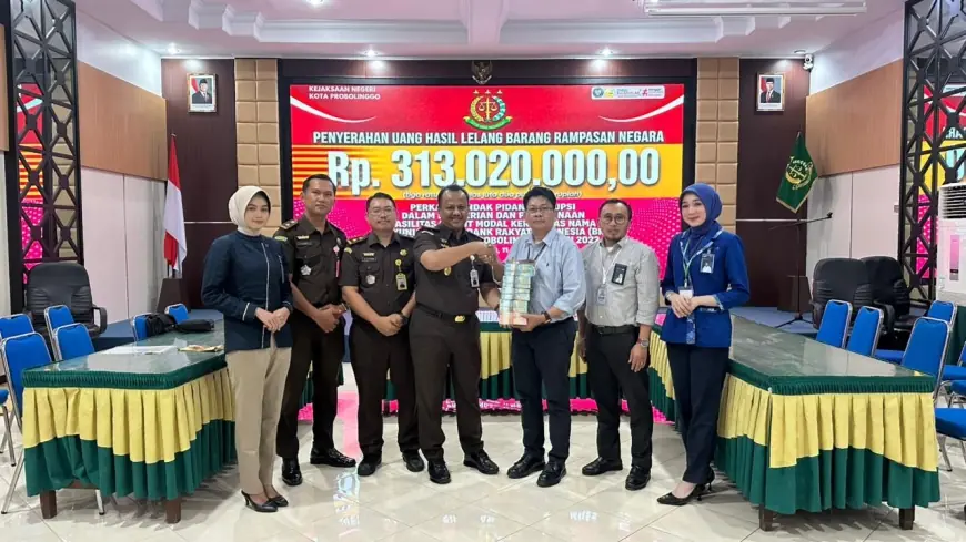 Kejari Kota Probolinggo Setorkan Rp313 Juta Hasil Lelang Aset Koruptor ke Kas Negara