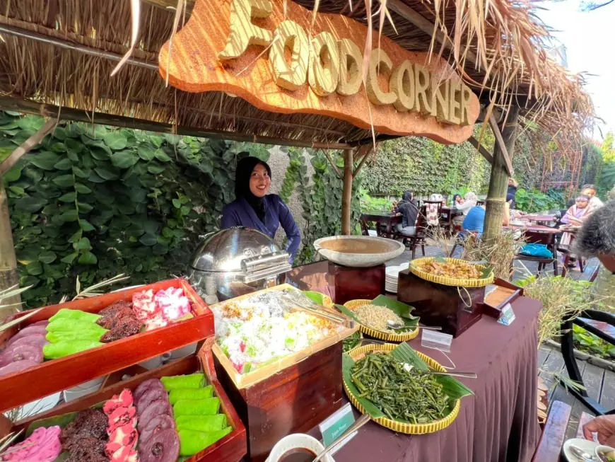 Rayz UMM Hotel Malang Hadirkan Menu Nusantara di Program Sunday’s Chef Signature