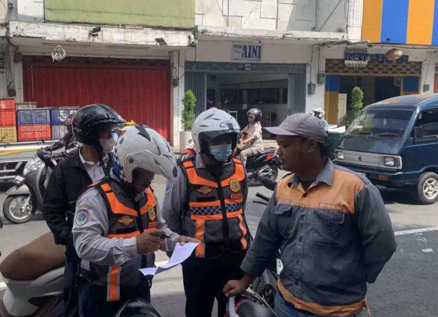 Bebas Pungli, Pemkot Mojokerto Optimalkan Pengawasan Parkir dan Layanan Stiker Berlangganan