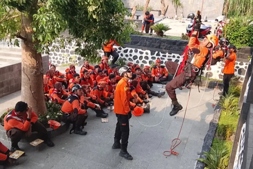 Anggota Brigade Penolong Pramuka Kota Kediri Ikuti Diklat, Perkuat Peran Sosial dan Tanggap Bencana
