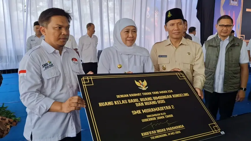 Khofifah Resmikan Revitalisasi dan Rehabilitasi Puluhan Sekolah di Tulungagung, Trenggalek dan Pacitan