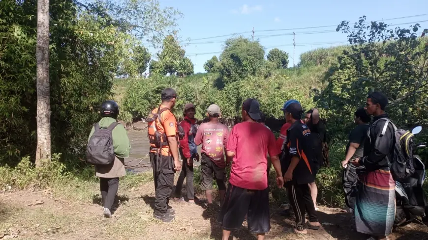 Flushing Bendungan Wlingi-Lodoyo, Seorang Warga Dilaporkan Hanyut