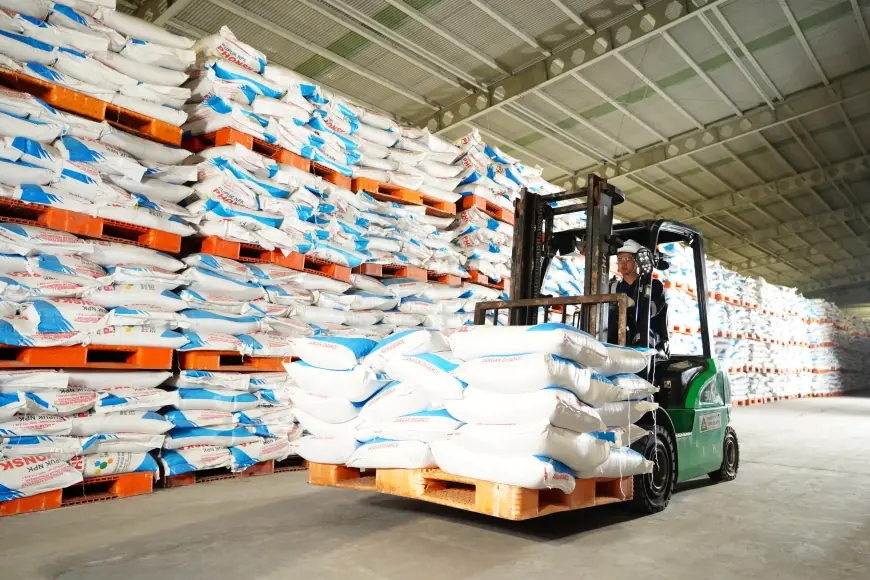 Lawan Gejolak Global, Petrokimia Gresik Pasok 219 Ribu Ton Pupuk Hadapi Musim Tanam