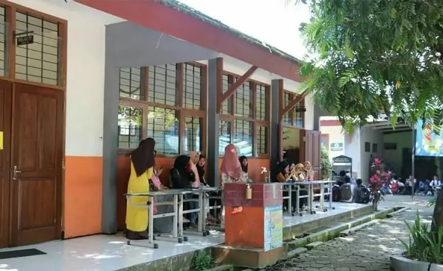 SPMB SMP Negeri di Kota Batu Terapkan Sistem Online Penuh, Kuota Domisili Masih Terbesar