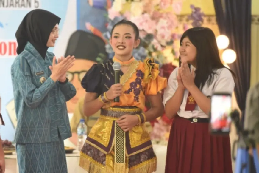 Mbak Wali Kenalkan Wawasan Kebangsaan kepada Siswa SD Kota Kediri