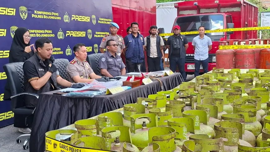 Polisi Bongkar Praktik Pengoplosan LPG Subsidi di Bojonegoro, Ratusan Tabung Diamankan