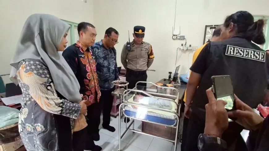 Bayi Laki-laki Ditemukan Dalam Kardus di Pucanglaban Tulungagung, Polisi Lakukan Penyelidikan