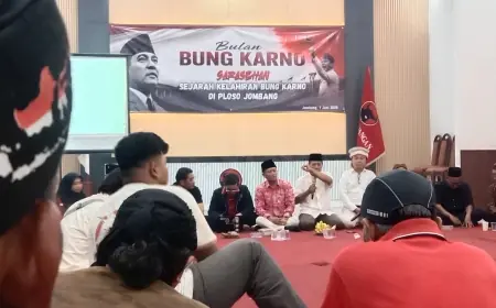 Kolaborasi PDI Perjuangan Bersama TACB Jombang Dalam Sarasehan Bulan Bung Karno