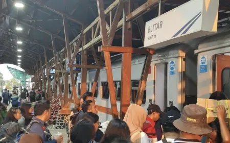 Libur Iduladha dan Hari Lahir Pancasila, Ribuan Penumpang Padati Stasiun Blitar