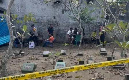 Makam Remaja Korban Dugaan Penganiayaan di Kos Jogoroto Jombang di Bongkar