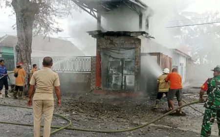 Diduga Korsleting, Pom Mini di Jalur Kawah Ijen Bondowoso Ludes Terbakar, Tiga Pekerja Terluka