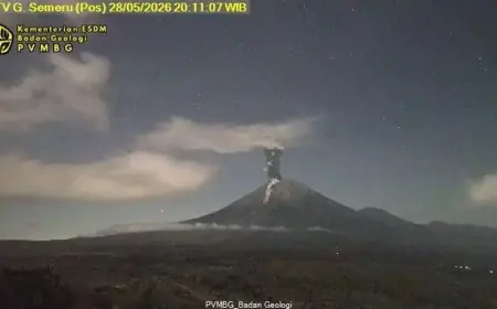 Gunung Semeru Erupsi Lagi, Awan Panas Meluncur 4,5 Km ke Besuk Kobokan