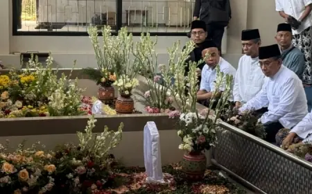 Tinjau Kesiapan Munas-Konbes 2026, Gus Yahya Ziarah ke Makam Pendiri Ponpes Al-Falah Ploso