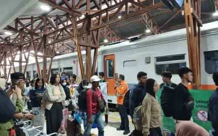 Libur Sekolah Dongkrak Peningkatan Penumpang di Stasiun Blitar, Tembus 500 Orang Per Hari