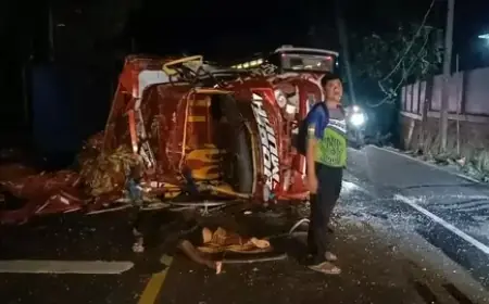 Kecelakaan Adu Banteng Dua Truk di Probolinggo, Sopir Tewas di Lokasi Kejadian