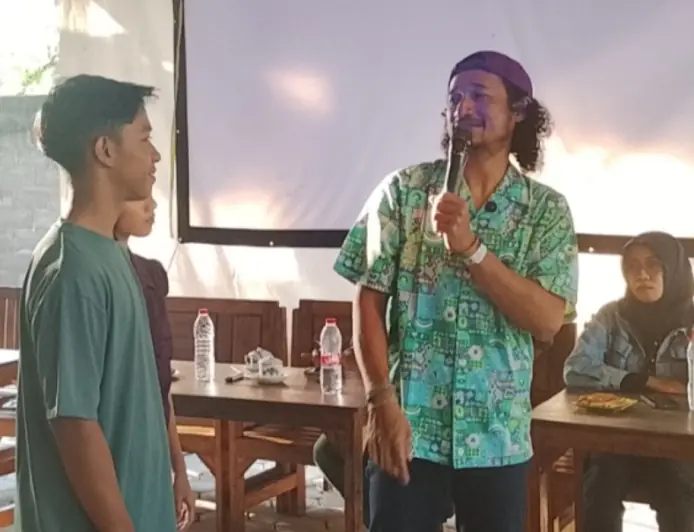 Isa Bajaj Berbagi Pengalaman dan Tips Dunia Akting  di Kediri Class Acting