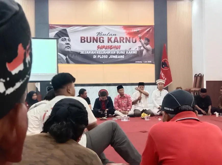 Kolaborasi PDI Perjuangan Bersama TACB Jombang Dalam Sarasehan Bulan Bung Karno